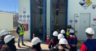 Alumnos de Colegio Saint Mary realizan visita a planta de Aguas del Valle en Vicuña