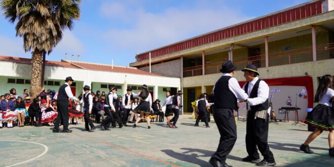 Con muestra artística y cultural la Escuela de Romero de La Serena conmemoró las Fiestas Patrias