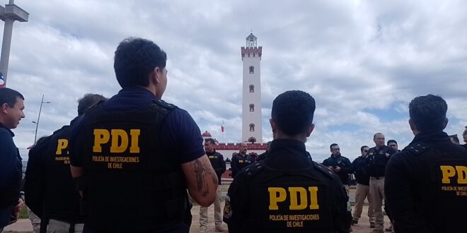 PDI desarrolla fiscalización masiva en Avenida de Aguirre de La Serena
