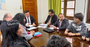 Seremi de Educación se reúne con estudiantes del Christ School para fortalecer el diálogo y clarificar plazos del proceso