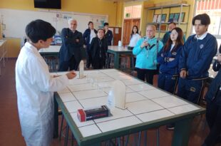 Colegio de Ovalle crea sistema de riego por goteo y complementa su laboratorio gracias al fondo concursable de Aguas del Valle