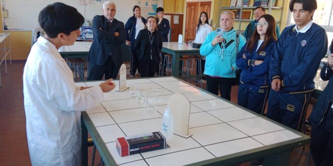 Colegio de Ovalle crea sistema de riego por goteo y complementa su laboratorio gracias al fondo concursable de Aguas del Valle