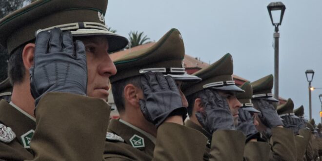 Con el izamiento de la Bandera Nacional Carabineros inició Conmemoraciones por sus 99 años