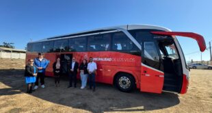 Recursos del Royalty Minero: Municipalidad de Los Vilos presenta su primer bus para el traslado de organizaciones sociales de la comuna