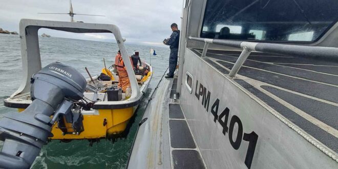 Un fallecido deja jornada de pesca deportiva en Playa de Los Choros tras ser arrastrado por el mar en roqueríos
